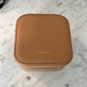 Samara vegan leather travel jewelry box case